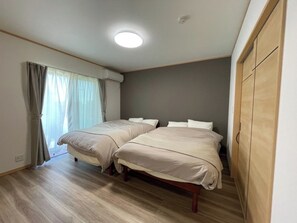 2 habitaciones, escritorio, wifi gratis y ropa de cama 