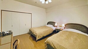 1 bedroom, desk, iron/ironing board, free WiFi