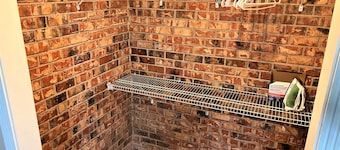 Cozy 1-bedroom apartment with WiFi, AC in wonderful Baton Rouge