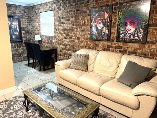 Cozy 1-bedroom apartment with WiFi, AC in wonderful Baton Rouge