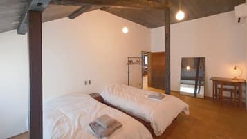 3 室のベッドルーム、WiFi (無料)、ベッドシーツ