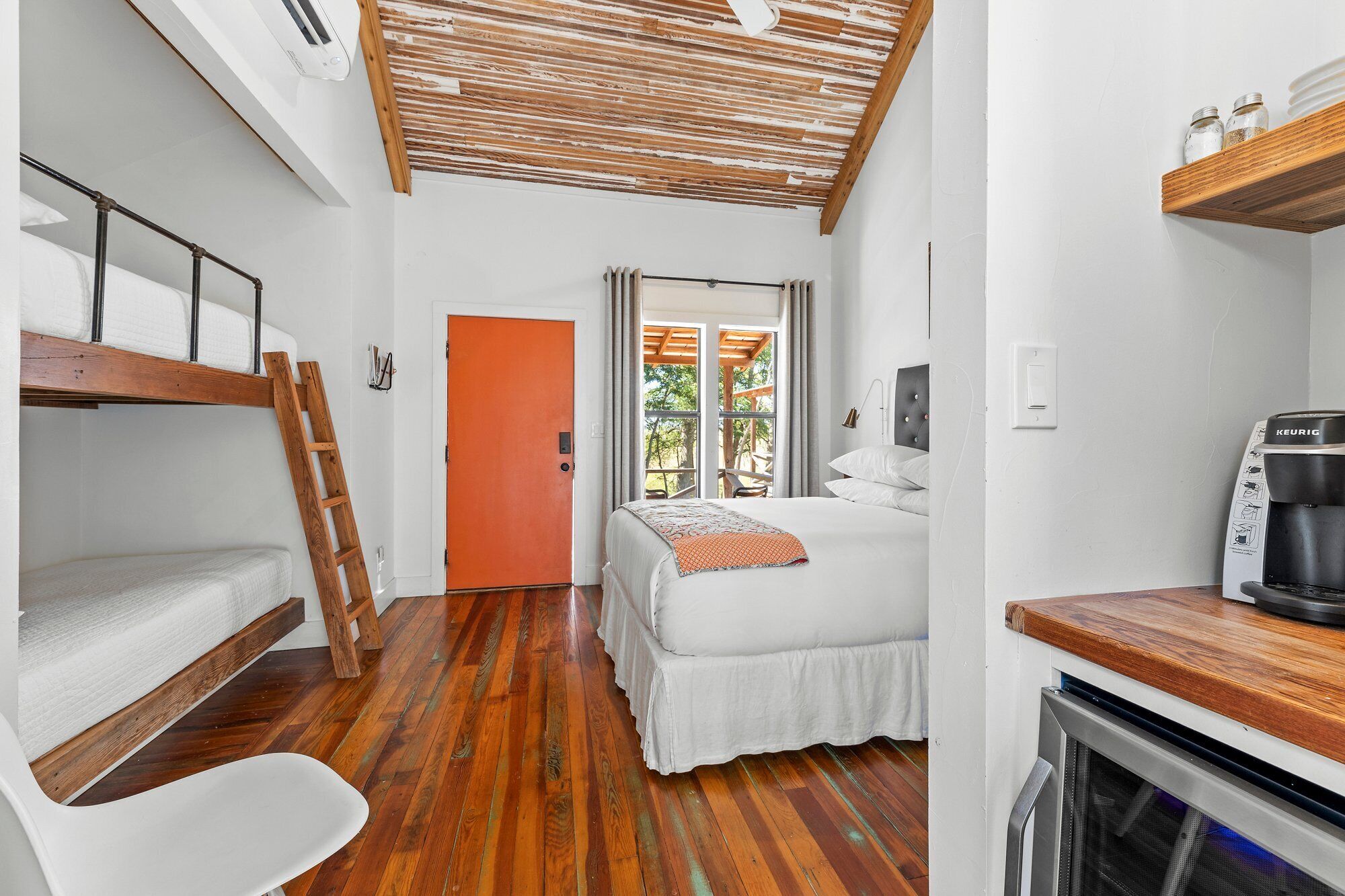 1 quarto