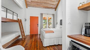 1 quarto