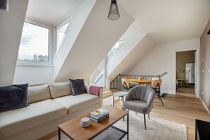 Fernseher, Stereoanlage