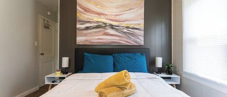 2 bedrooms, WiFi, bed sheets