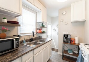 Private kitchen - Budget-Friendly Home (Indianapolis)