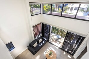 Appartement | Aire de séjour | Téléviseur connecté de 55 po avec télévision numérique