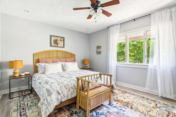 2 bedrooms, iron/ironing board, WiFi, bed sheets