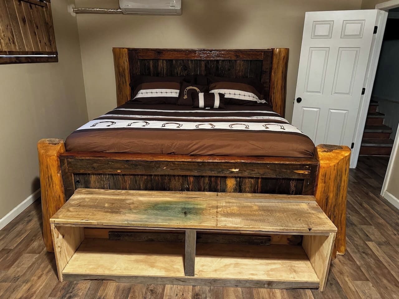 3 多间卧室、办公桌、熨斗/熨衣板、WiFi