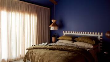 1 bedroom, minibar, individually decorated, individually furnished