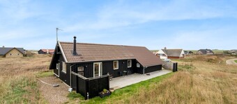"Fannie" - 200m from the sea by Interhome