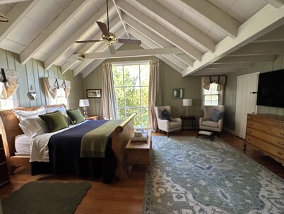 1798 House - Historic house 1 mile from downtown New Hope