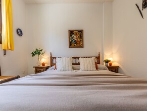 3 chambres, bureau, accĂšs Internet