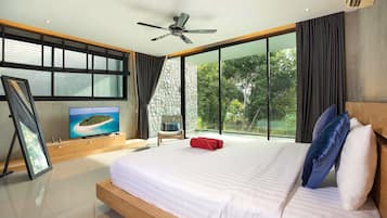 Villa – design, 4 soverom, privat basseng, utsikt mot innsjø | Utsikt fra rommet