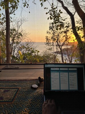 Habitación panorámica doble, 1 cama de matrimonio | 1 dormitorio, sistema de insonorización, ropa de cama