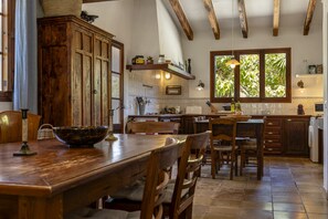 Dining - Villa Can Teulada in Pollensa by Home Villas 360 (Pollensa / Pollença)