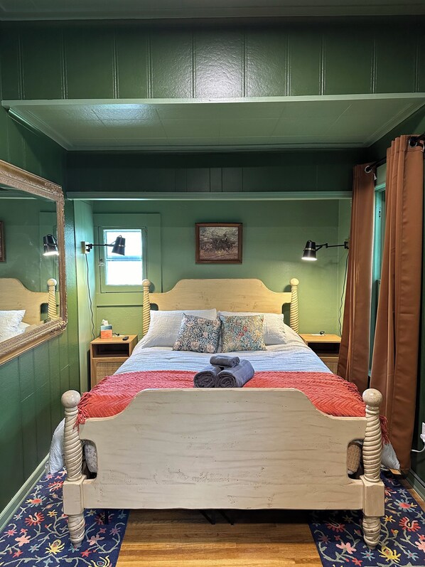 2 soverom, strykejern/-brett, wi-fi og sengetøy