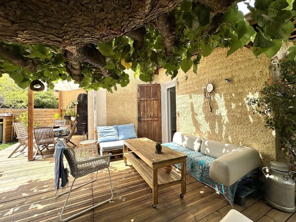 Terrace/patio