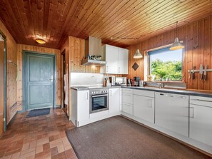 Fridge, microwave, dishwasher, cookware/dishes/utensils - "Arlin" - 380m to the fjord by Interhome (Vemb)