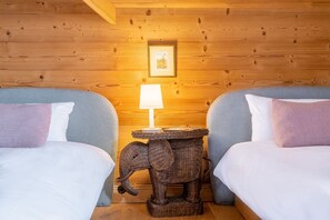 4 bedrooms, WiFi, bed sheets
