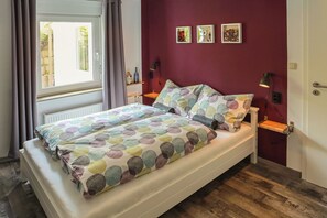1 quarto, Wi-Fi de cortesia, roupa de cama