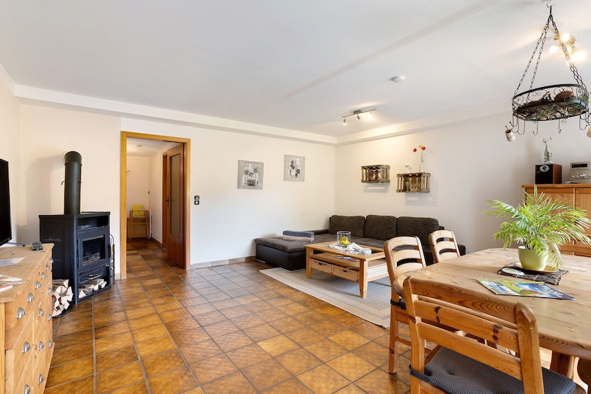 Ferienwohnung 'Faustmann' Mit Bergblick, Gemeinschaftsterrasse Und Wlan - Willingen (Upland)