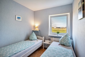 2 Schlafzimmer, Bügeleisen/B ügelbrett, kostenloses WLAN, Bettwäsche