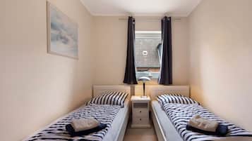 2 chambres, fer et planche Ă  repasser, Wi-Fi gratuit, draps fournis
