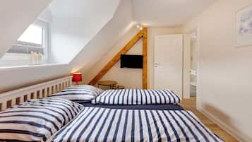 Iron/ironing board, free WiFi, bed sheets