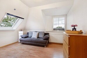 TV, video games - Apartment 'Wohnung Auf Dem Dorf' with Wi-Fi (Zarpen)