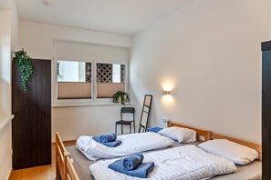 2 bedrooms, free WiFi, bed sheets