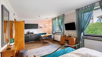 1 quarto, Wi-Fi de cortesia, roupa de cama