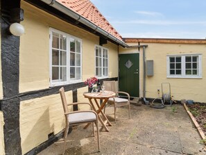 Outdoor dining - "Øde" - 100m from the sea by Interhome (Svaneke)