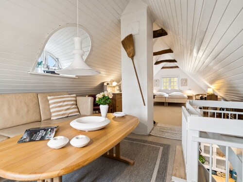 "Leoni" - 115m from the sea by Interhome