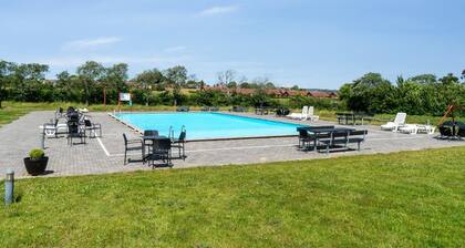 "Niyazi" - 6km from the sea by Interhome