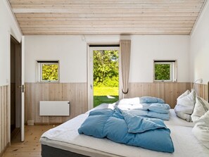 3 bedrooms, internet