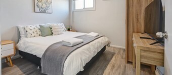 Ophir Studio - Ideal for Work, BBQ