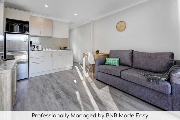 Ophir Studio | Ideal for Work, BBQ