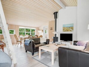 TV, fireplace - "Bruna" - 300m from the sea by Interhome (Jerup)