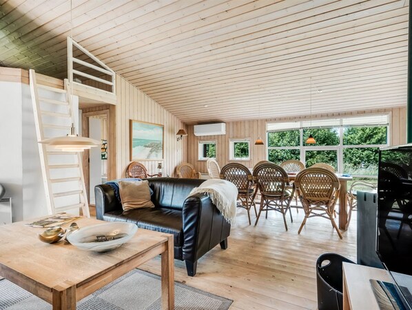 TV, fireplace - "Bruna" - 300m from the sea by Interhome (Jerup)