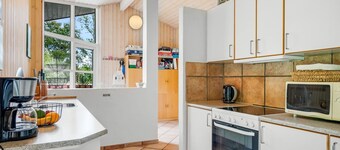 "Bruna" - 300m from the sea by Interhome