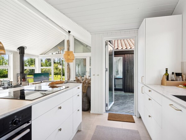 Fridge, oven, dishwasher, highchair