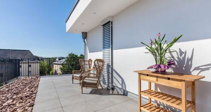 Modern, Cityview, Penthouse "Yiwoo"