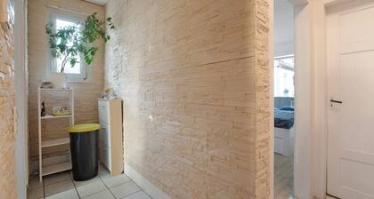 Einzimmerapartment 'Charmantes Helles Zimmer' mit WLAN