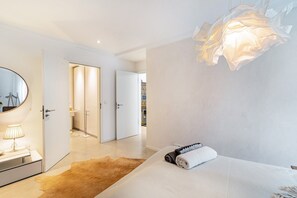 1 makuuhuone, silitysrauta/-lauta, ilmainen Wi-Fi, vuodevaatteet