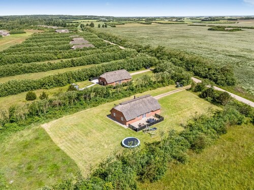 "Birette" - 1.2km from the sea by Interhome
