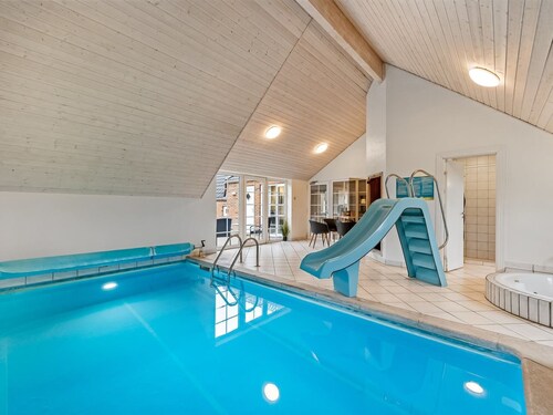 "Botmar" - 1.5km from the sea by Interhome