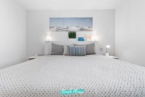 1 bedroom, desk, iron/ironing board, WiFi