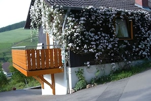 Balcony - Room-small Holiday Cottage Ivy (Schuttertal)