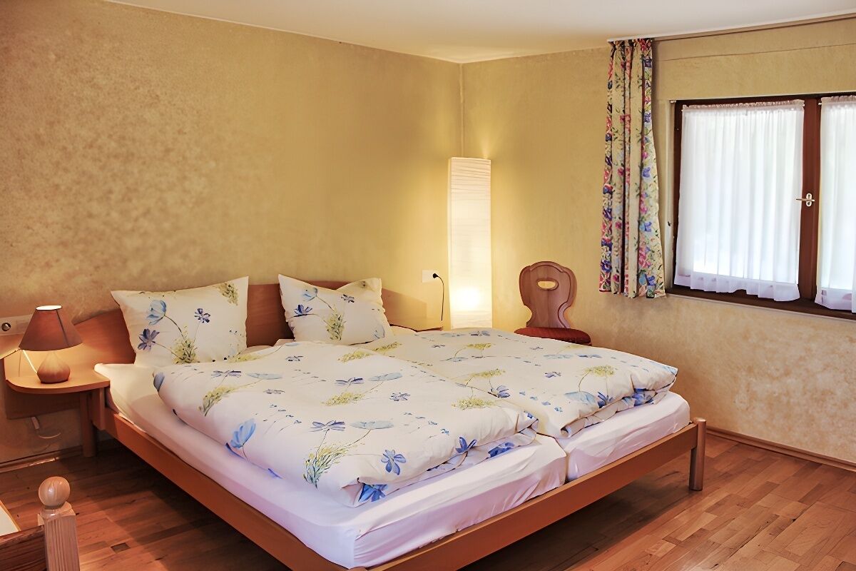Room, 1 Bedroom, Balcony | 2 bedrooms